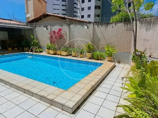 Casa com 450m² 4 quartos e 2 banheiros, para alugar, no bairro Tirol em Natal