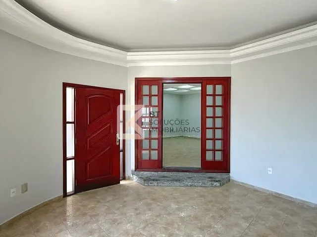 Casa com 250m² 4 quartos e 4 banheiros, à venda, no bairro Jardim Regina em Indaiatuba