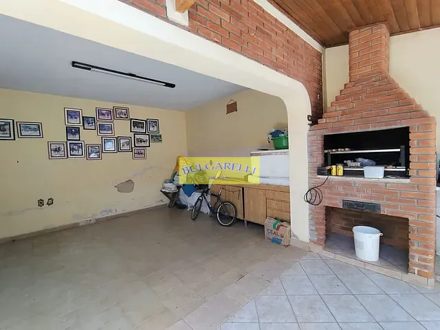 Casa com 250m² 3 quartos e 2 banheiros, à venda, no bairro Jardim Merci II em Jundiaí