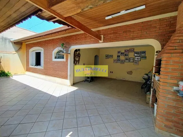 Casa com 250m² 3 quartos e 2 banheiros, à venda, no bairro Jardim Merci II em Jundiaí