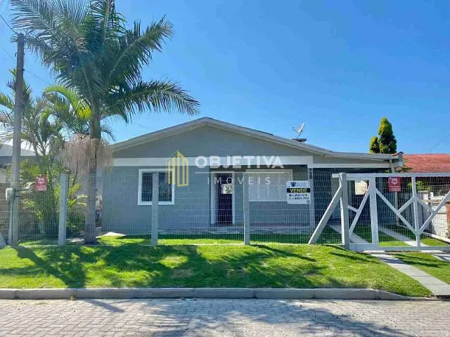 Casa com 325m² 3 quartos e 3 banheiros, à venda, no bairro zona norte em Capão da Canoa