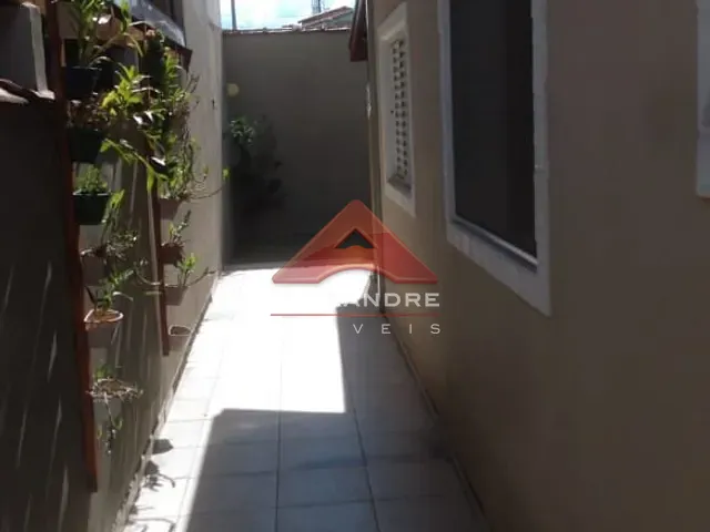 Casa com 195m² 3 quartos e 1 banheiro, à venda, no bairro Vila Tesouro em São José dos Campos