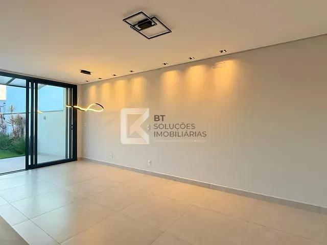Casa com 216m² 3 quartos e 2 banheiros, à venda, no bairro Vila Rubens em Indaiatuba