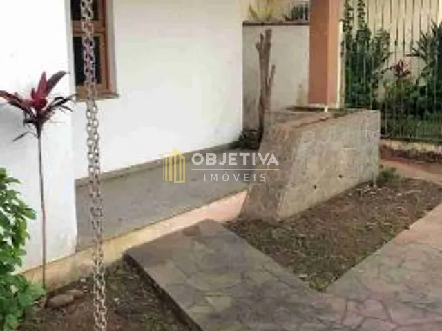 Casa 3 quartos e 3 banheiros, à venda, no bairro Cristo Rei em São Leopoldo