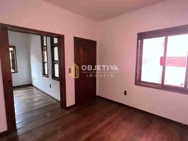 Casa 3 quartos e 3 banheiros, à venda, no bairro Cristo Rei em São Leopoldo
