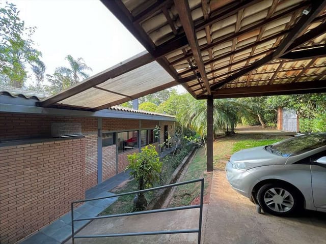 Casa com 2520m² 5 quartos e 6 banheiros, à venda, no bairro Chácaras do Peroba em Jandira