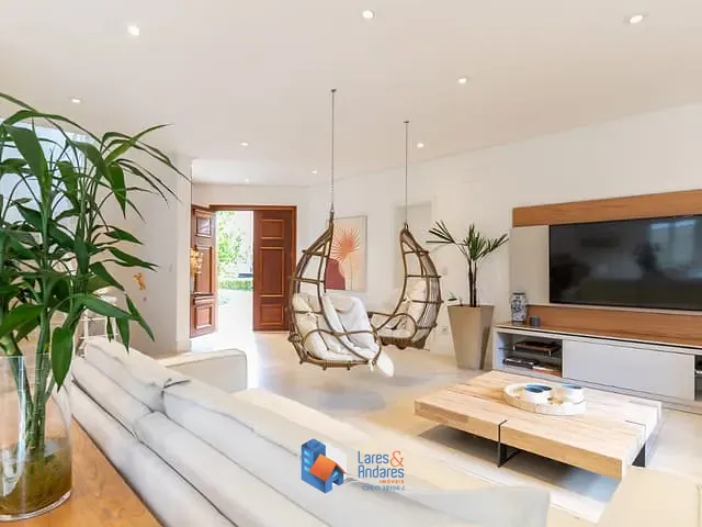 Casa com 533m² 4 quartos e 6 banheiros, à venda, no bairro Jardim Petrópolis em São Paulo