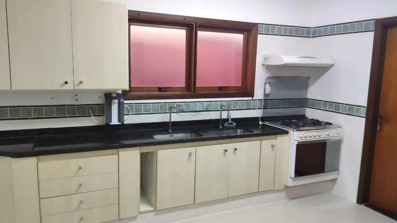 Casa, 3 quartos, 240 m² - Foto 30