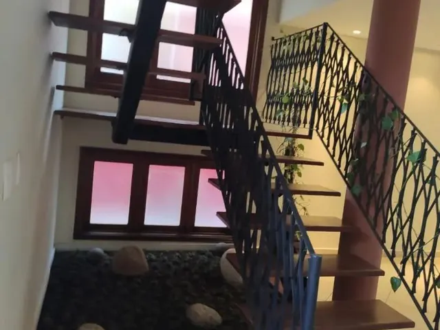 Casa com 390m² 3 quartos e 4 banheiros, à venda ou para alugar, no bairro Urbanova em São José Dos Campos