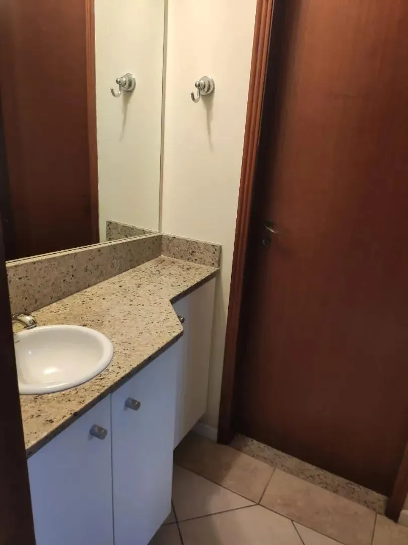 Casa, 3 quartos, 240 m² - Foto 28
