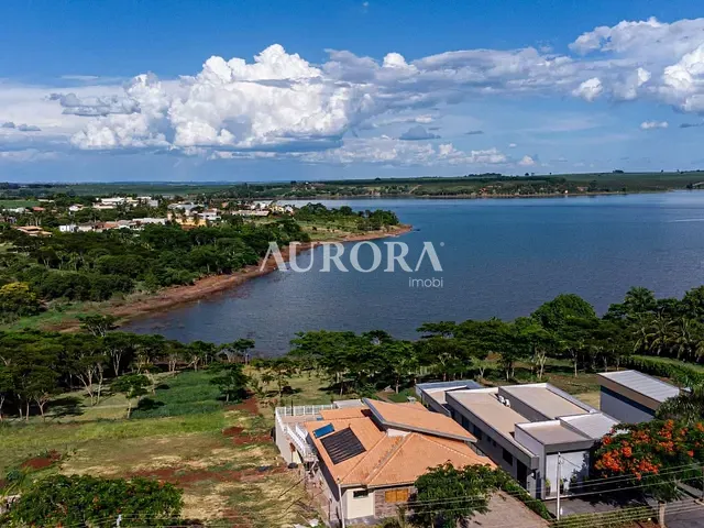 Casa com 1880m² 5 quartos e 6 banheiros, à venda, no bairro Jardim Santa Cristina em Sertanópolis