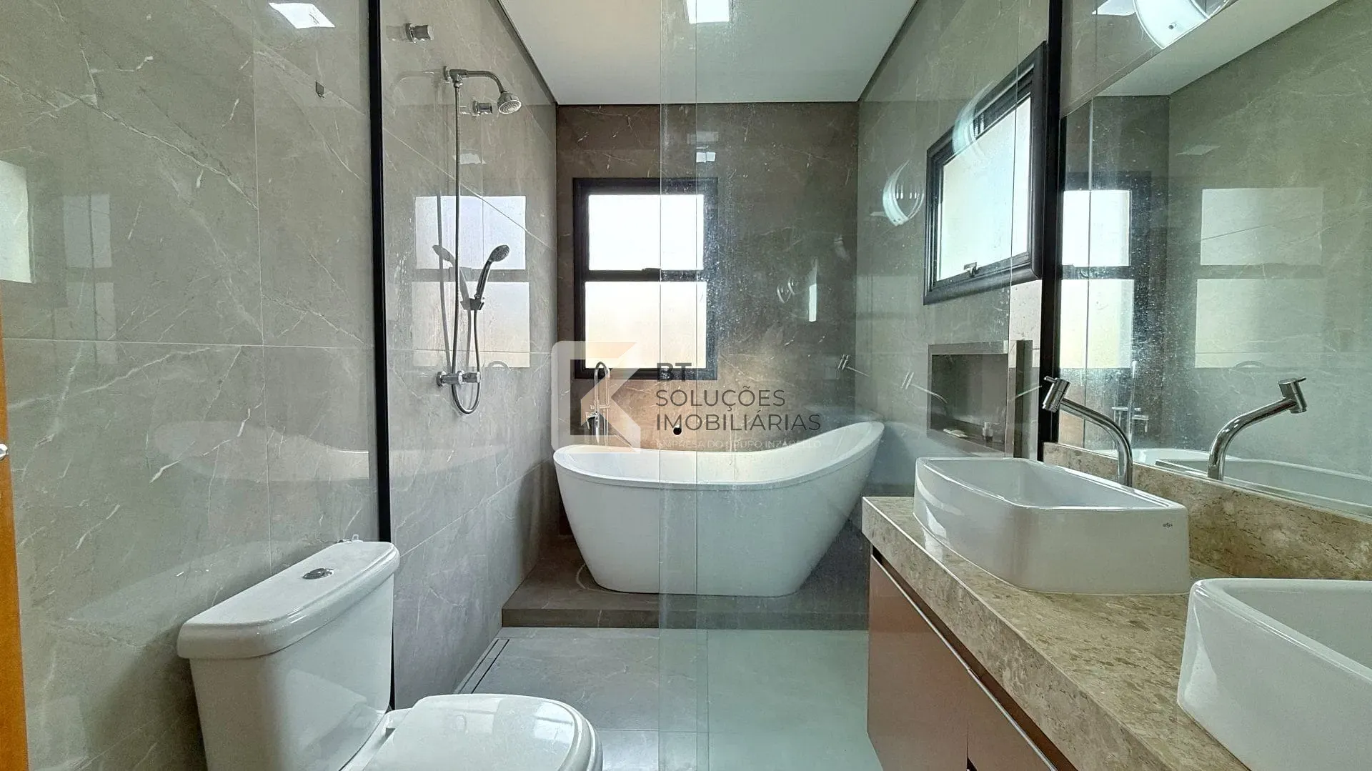 Casa, 3 quartos, 346 m² - Foto 22