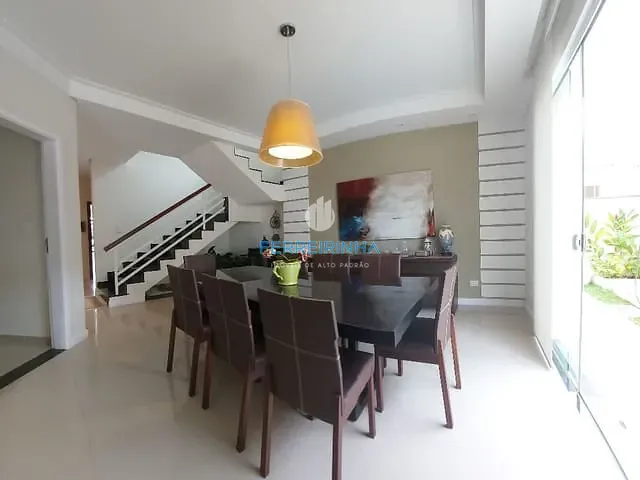 Casa com 375m² 4 quartos e 4 banheiros, à venda, no bairro Urbanova em São José dos Campos