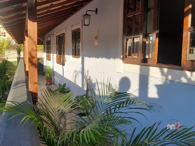 Casa com 311m² 2 quartos e 1 banheiro, à venda, no bairro Bingen em Petrópolis