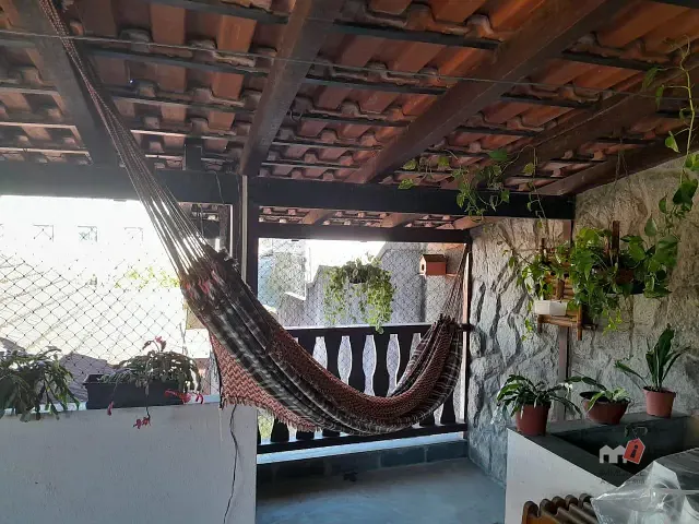 Casa com 311m² 2 quartos e 1 banheiro, à venda, no bairro Bingen em Petrópolis