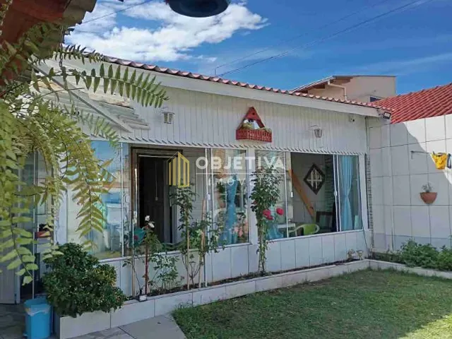 Casa 2 quartos e 1 banheiro, à venda, no bairro Rio Branco em Canoas