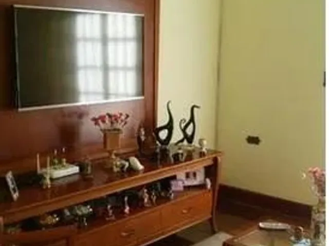 Casa com 450m² 3 quartos e 2 banheiros, à venda, no bairro Jardim Esplanada em São José Dos Campos