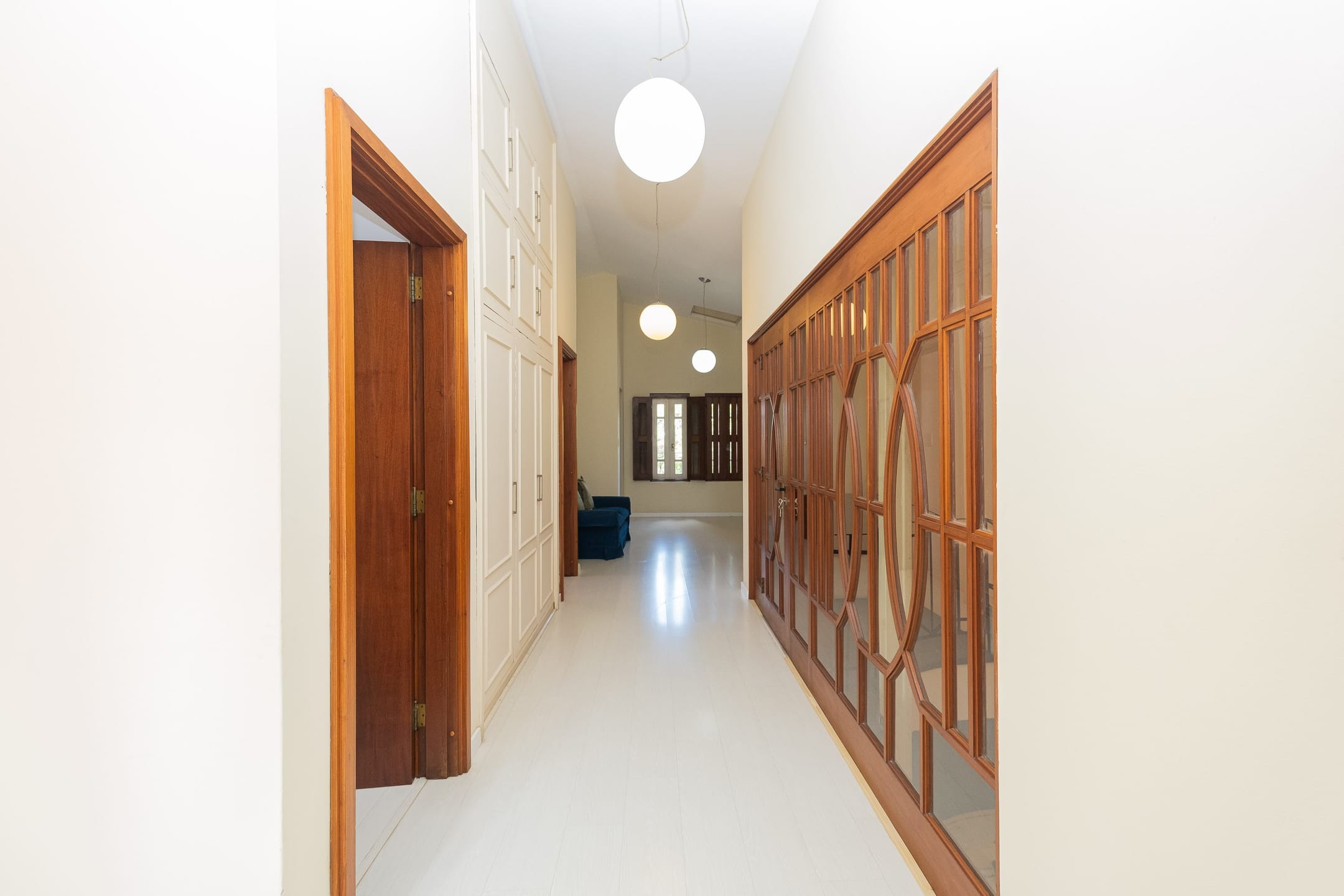 Casa mobiliada à venda no Areal, Pelotas - com 500 m², 5 quartos (sendo 2 suítes), elevador e área gourmet com pátio e piscina. - 13