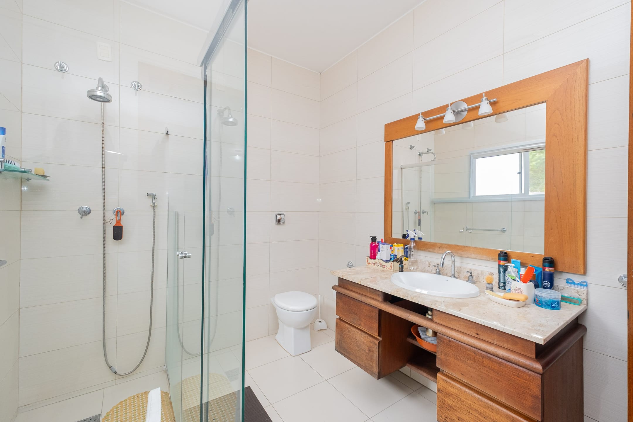 Casa mobiliada à venda no Areal, Pelotas - com 500 m², 5 quartos (sendo 2 suítes), elevador e área gourmet com pátio e piscina. - 29