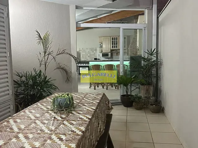 Casa com 251m² 3 quartos e 3 banheiros, à venda, no bairro Parque Centenário em Jundiaí