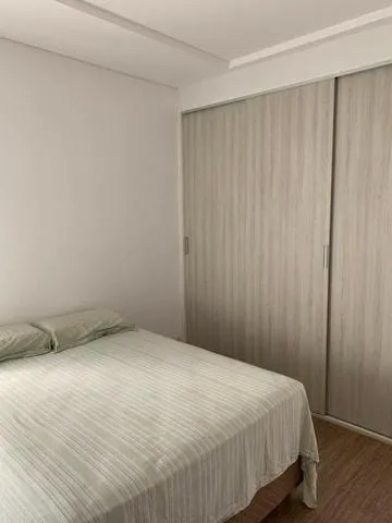 Casa, 4 quartos, 329 m² - Foto 1
