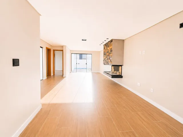 Casa com 104m² 2 quartos e 3 banheiros, à venda, no bairro Três Vendas em Pelotas