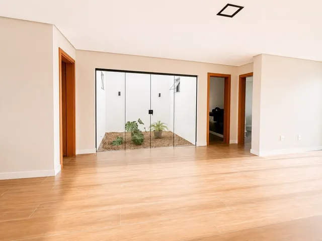 Casa com 104m² 2 quartos e 3 banheiros, à venda, no bairro Três Vendas em Pelotas