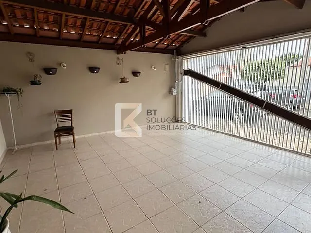 Casa com 250m² 3 quartos e 3 banheiros, à venda, no bairro Vila Maria Elena em Indaiatuba
