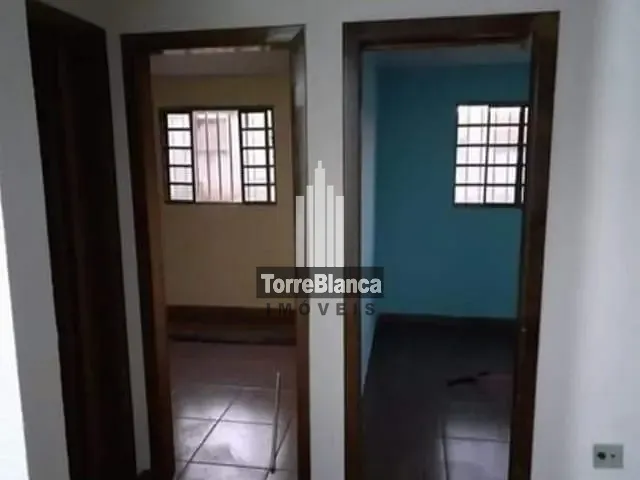 Casa com 300m² 2 quartos e 1 banheiro, à venda, no bairro Contorno em Ponta Grossa
