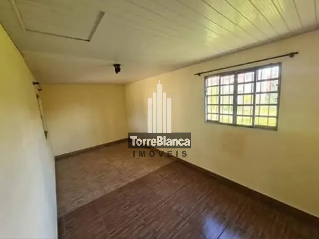 Casa com 300m² 2 quartos e 1 banheiro, à venda, no bairro Contorno em Ponta Grossa
