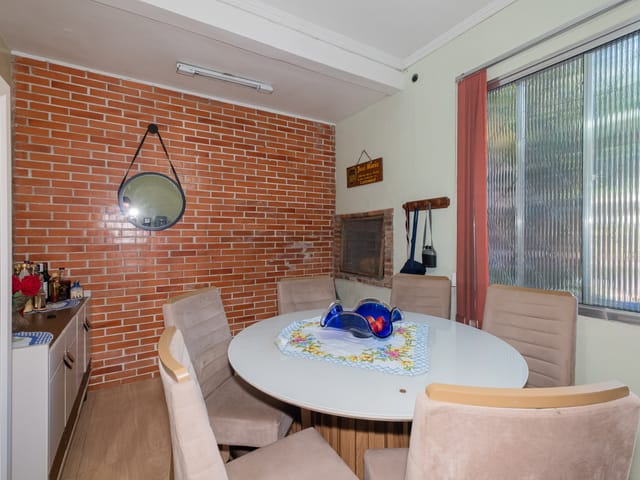 Casa 3 quartos e 3 banheiros, à venda, no bairro Centro em Pelotas