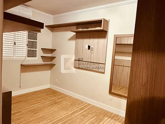 Casa com 130m² 2 quartos e 2 banheiros, à venda, no bairro Jardim Hubert em Indaiatuba