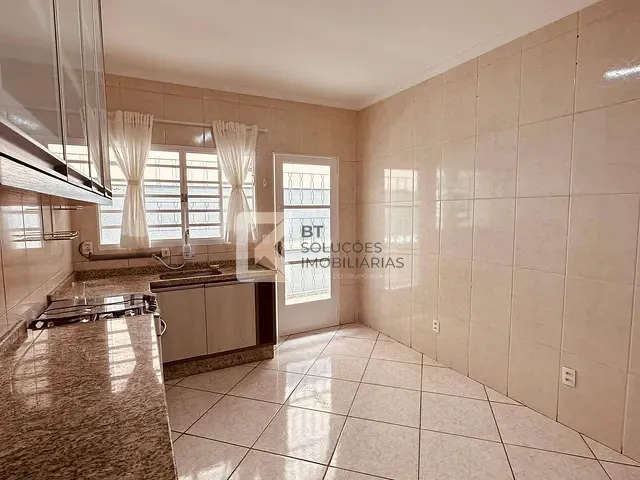 Casa com 130m² 2 quartos e 2 banheiros, à venda, no bairro Jardim Hubert em Indaiatuba