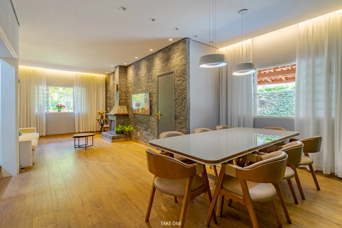 Casa no condomínio Colinas Do Ermitage para venda com 3 quartos, sendo 1 suíte, 347m²
