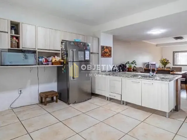 Casa 4 quartos e 3 banheiros, à venda, no bairro Morro Santana em Porto Alegre