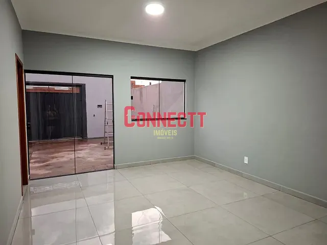 Casa com 160m² 2 quartos e 1 banheiro, à venda, no bairro Parque das Oliveiras em Ribeirão Preto