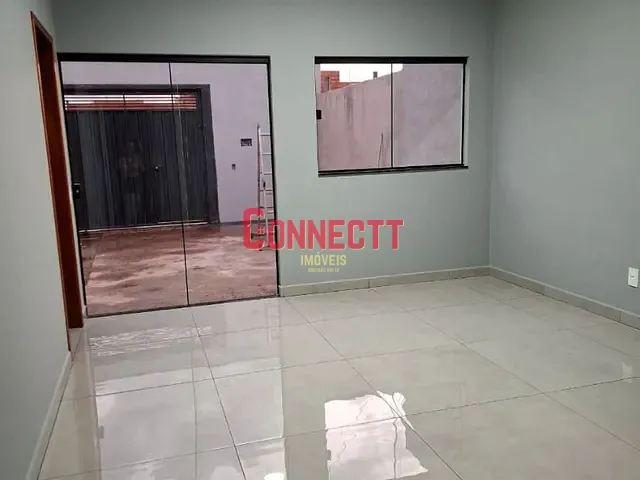 Casa com 160m² 2 quartos e 1 banheiro, à venda, no bairro Parque das Oliveiras em Ribeirão Preto
