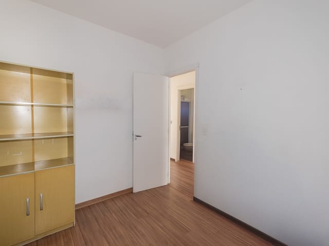 Casa 2 quartos e 1 banheiro, à venda, no bairro Areal em Pelotas