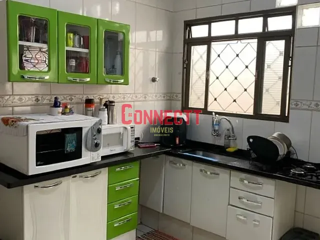Casa com 120m² 2 quartos e 1 banheiro, à venda, no bairro Vila Abranches em Ribeirão Preto