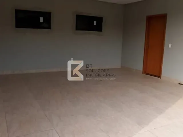 Casa com 200m² 4 quartos e 4 banheiros, para alugar, no bairro Vila Rubens em Indaiatuba