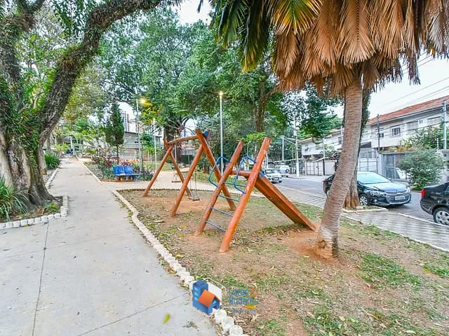 Casa com 257m² 4 quartos e 6 banheiros, à venda, no bairro Vila Mariana em São Paulo