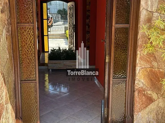 Casa 4 quartos e 4 banheiros, à venda, no bairro Nova Rússia em Ponta Grossa
