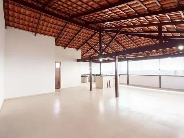 Casa com 186m² 2 quartos e 2 banheiros, para alugar, no bairro Engenho Nogueira em Belo Horizonte