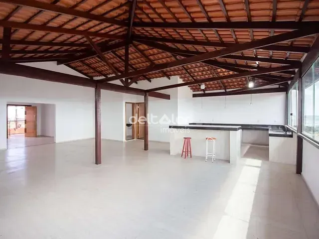 Casa com 186m² 2 quartos e 2 banheiros, para alugar, no bairro Engenho Nogueira em Belo Horizonte