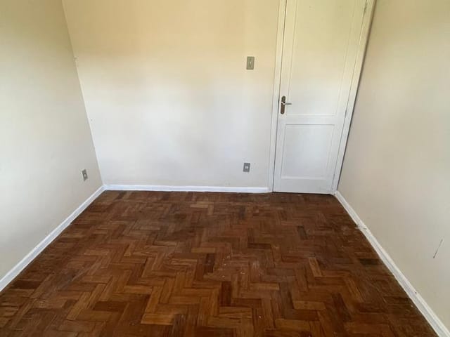 Casa 3 quartos e 1 banheiro, à venda, no bairro Centro em Petrópolis