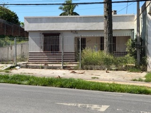 Terreno com 580m², à venda, no bairro Três Vendas em Pelotas
