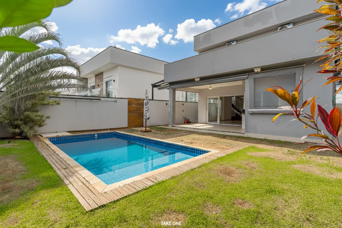 Casa no condomínio Swiss Park para venda com 3 quartos, sendo 3 suítes, 227m²