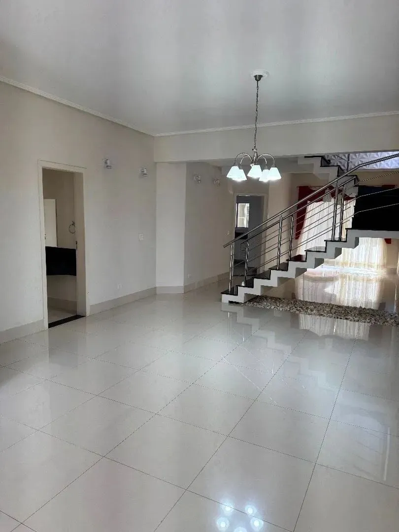 Casa, 4 quartos, 240 m² - Foto 33