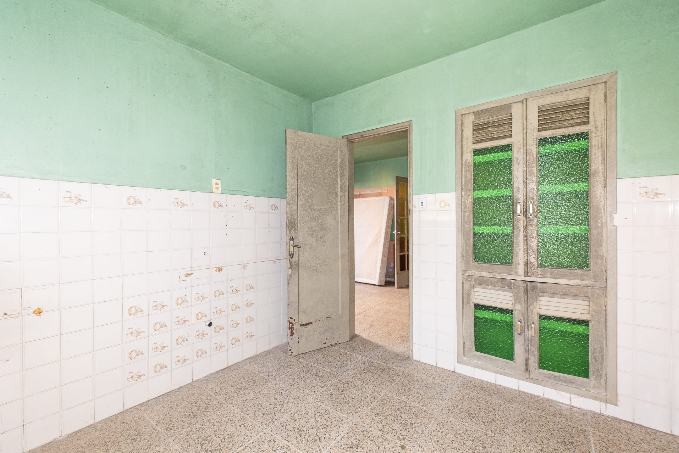 Casa à venda no centro de Pelotas - com 202 m², 3 quartos (sendo 1 suíte), peças amplas e ideal para uso residencial ou comercial. - 13