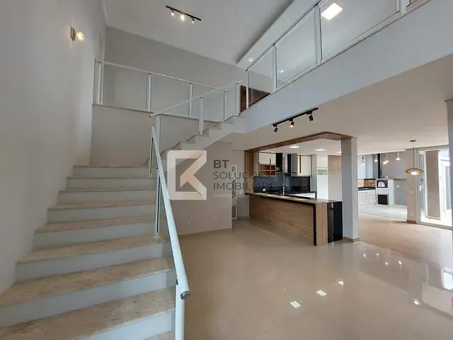 Casa com 300m² 4 quartos e 6 banheiros, à venda, no bairro Vila Residencial Green Park em Indaiatuba